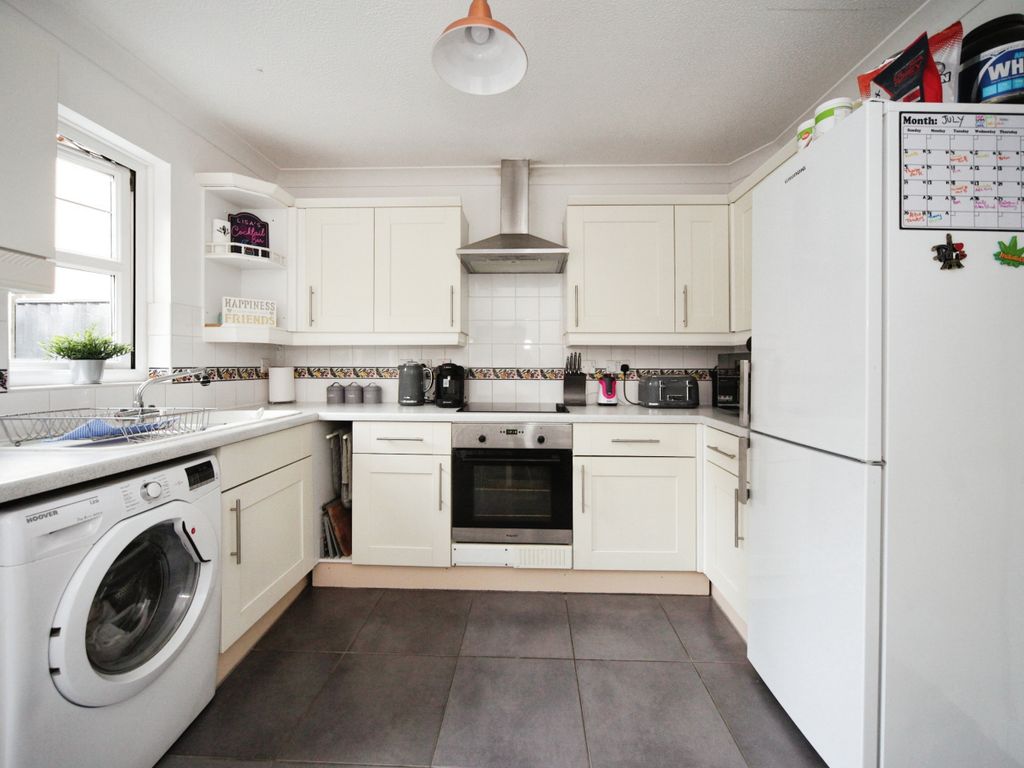 2 bed terraced house for sale in Laureate Way, Hemel Hempstead HP1, £325,000