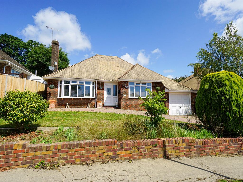 5 bed detached house for sale in Eden Drive, Bexhill-On-Sea TN39, £650,000