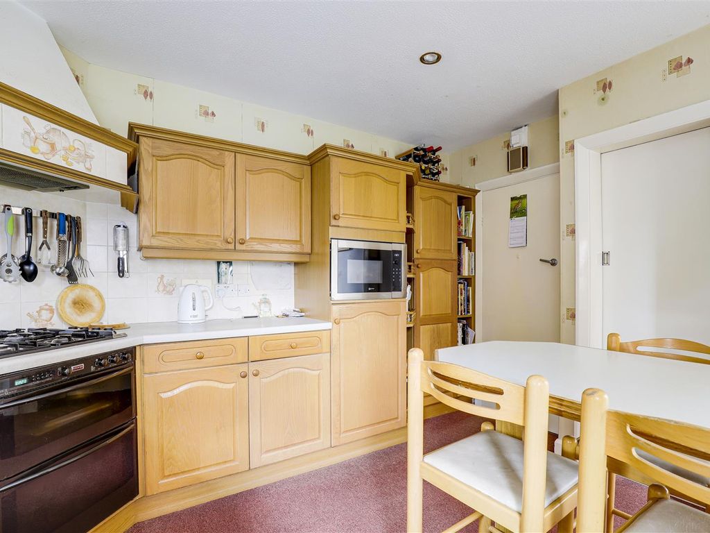 4 bed detached house for sale in Dean Road, Woodthorpe, Nottinghamshire NG5, £400,000
