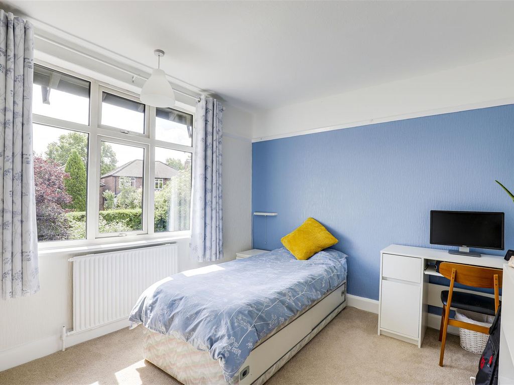 4 bed detached house for sale in Dean Road, Woodthorpe, Nottinghamshire NG5, £400,000