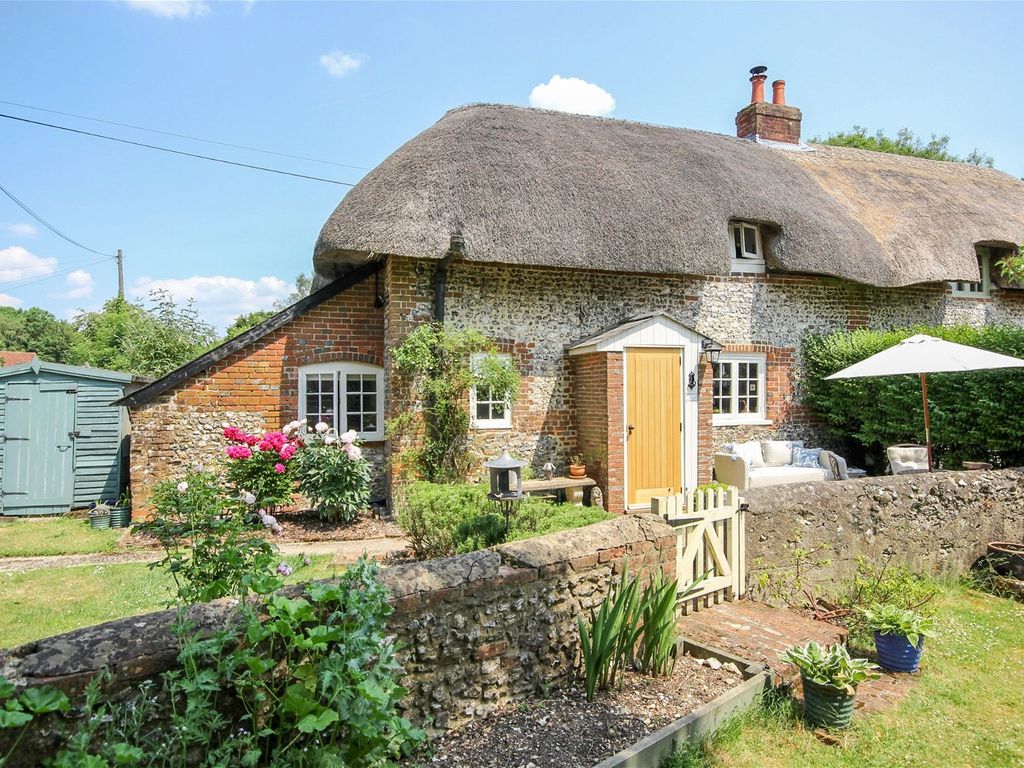 2 bed cottage for sale in 1 Pond Cottage, Upper Wield, Alresford SO24, £450,000