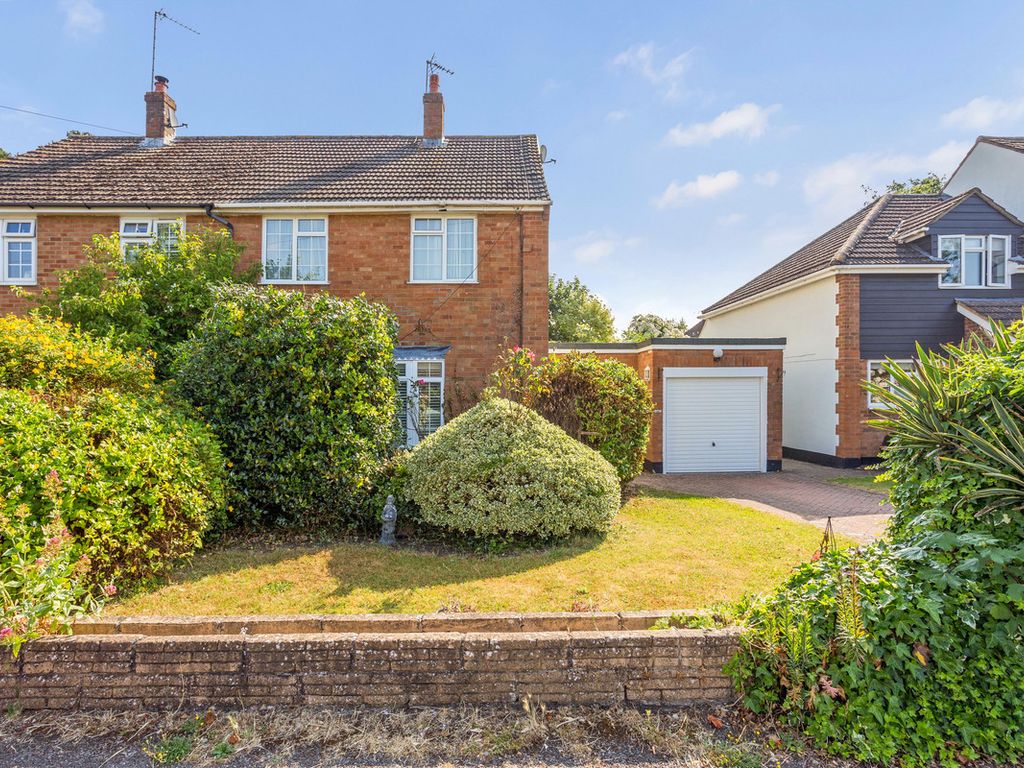 3 bed semi-detached house for sale in Riverpark Drive, Marlow SL7, £775,000