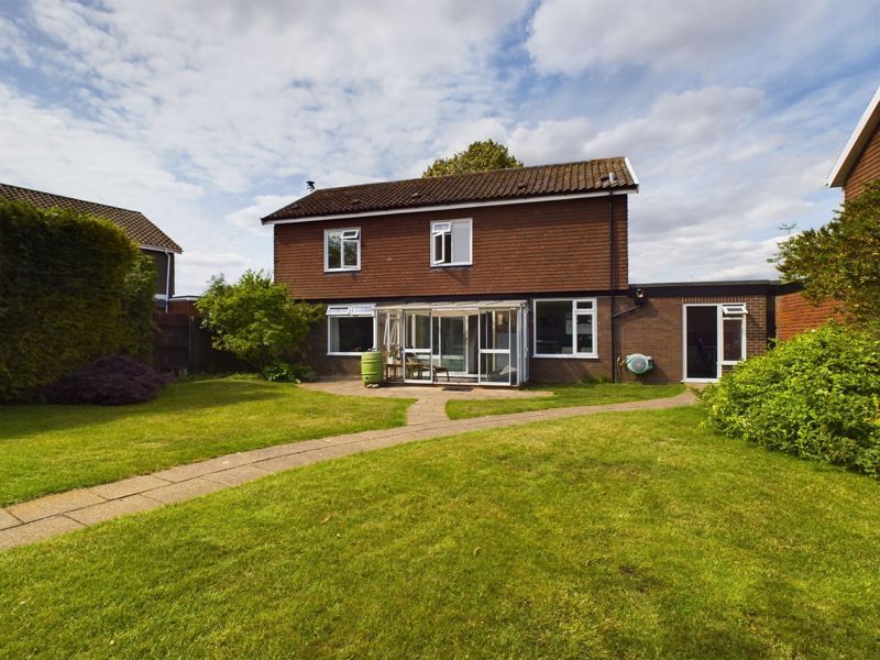 3 bed detached house for sale in Pightle Close, Elmswell, Bury St. Edmunds IP30, £365,000