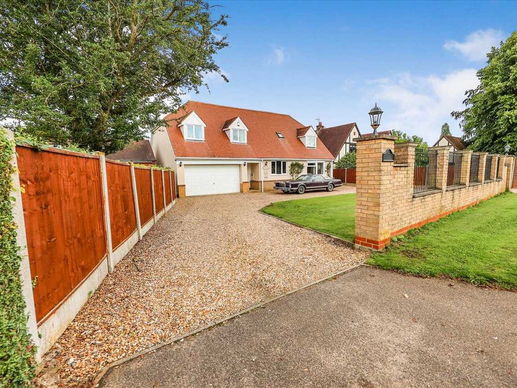 5 bed detached house for sale in The Spinney, Barlings Lane, Langworth LN3, £425,000