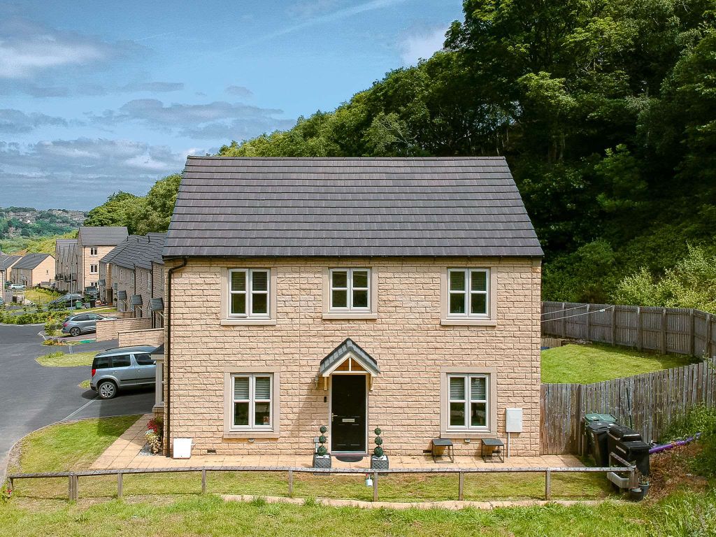 5 bed detached house for sale in Black Rock Drive, Linthwaite, Huddersfield HD7, £450,000