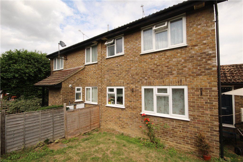1 bed end terrace house to rent in Tychbourne Drive, Guildford, Surrey GU4, £1,200 pcm