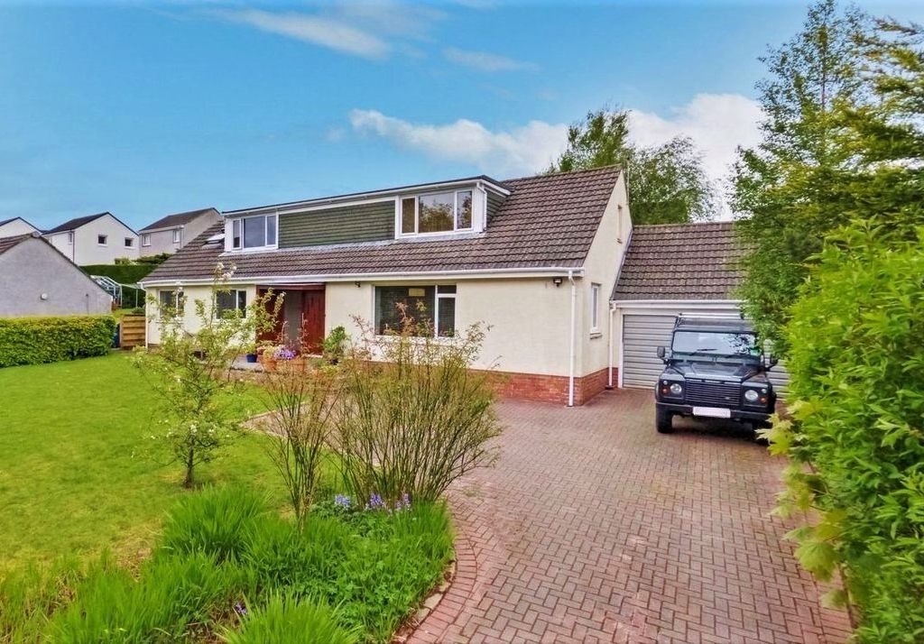 5 bed detached house for sale in Edward Drive, Helensburgh, Argyll And Bute G84, £399,000