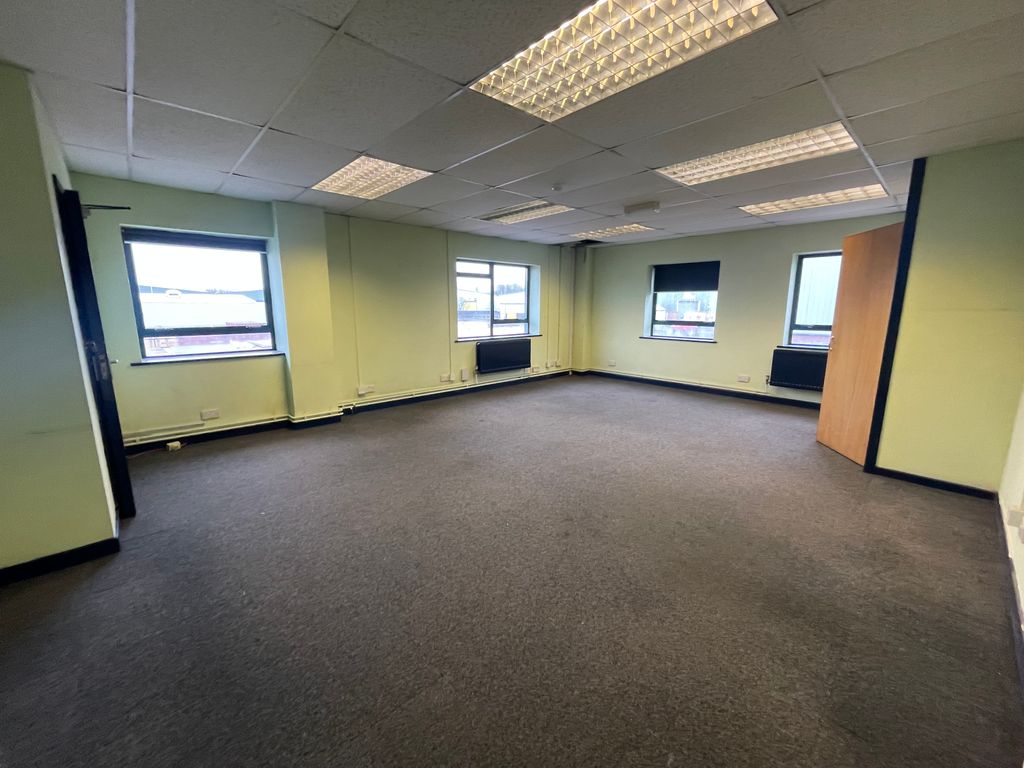 Light industrial to let in Hortonwood 8, Telford TF1, £40,962 pa