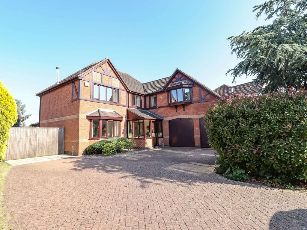 5 bed detached house for sale in Almond Way, Lutterworth LE17, £622,500