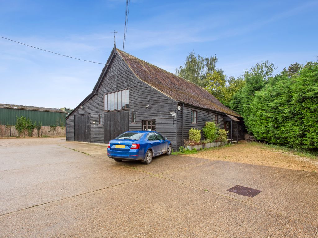 Office to let in The Old Barn, Kings Lane, Cookham SL6, £20,000 pa
