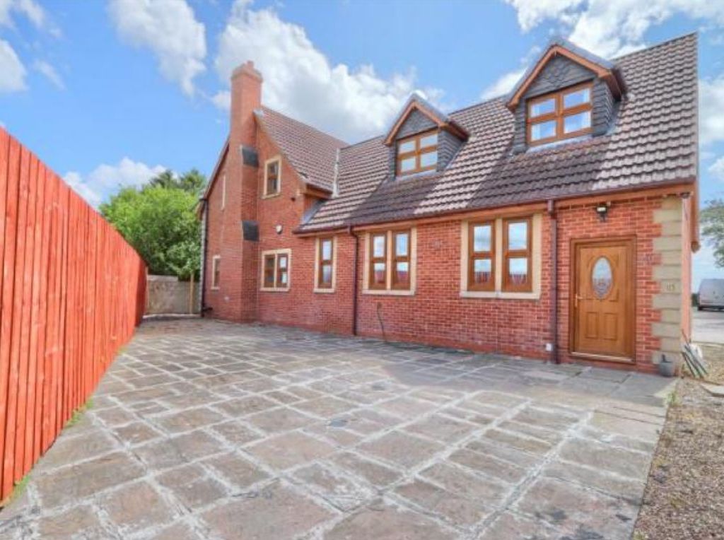 5 bed detached house for sale in Letch Lane, Stockton-On-Tees TS21, £475,000