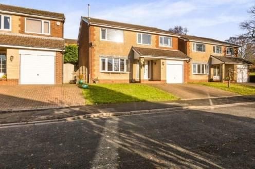 4 bed detached house for sale in Copthurst Avenue, Higham, Burnley BB12, £395,000