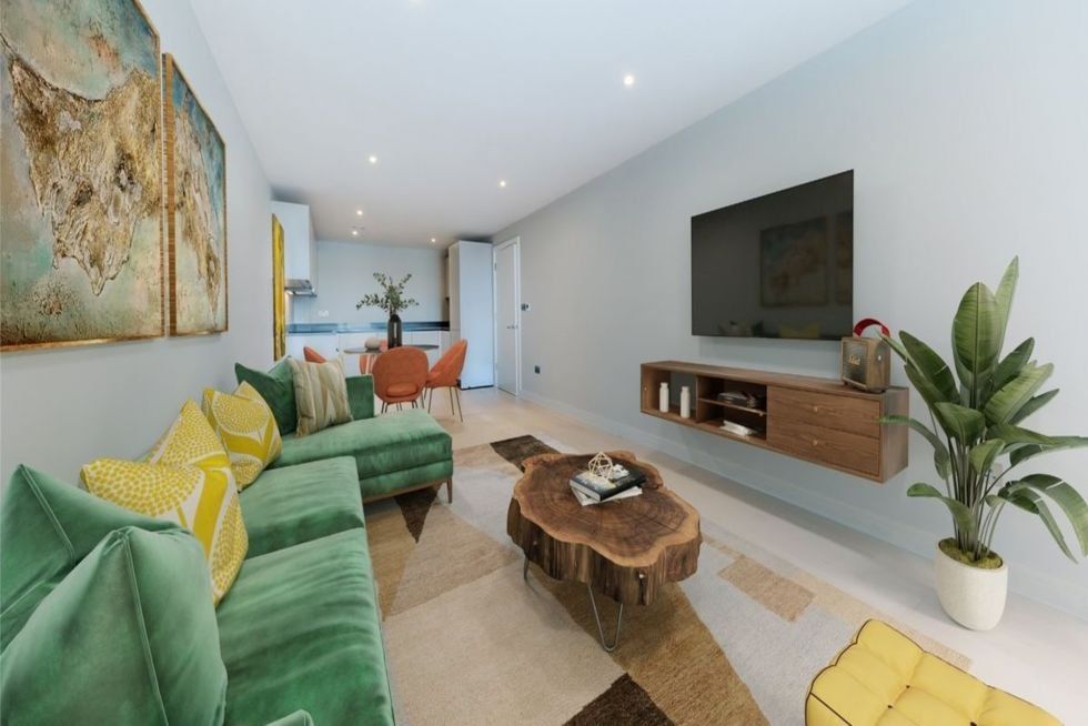 1 bed flat to rent in Tottenham Lane, London N8, £2,275 pcm