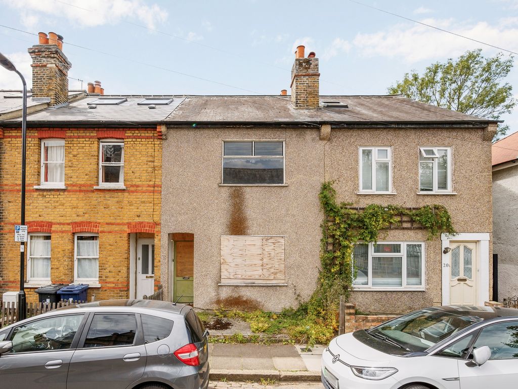 3 bed terraced house for sale in Springfield Road, Hanwell W7, £525,000