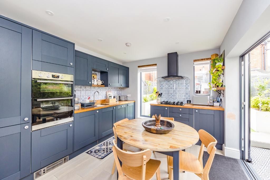 4 bed terraced house for sale in St. Leonards Avenue, Hove BN3, £650,000