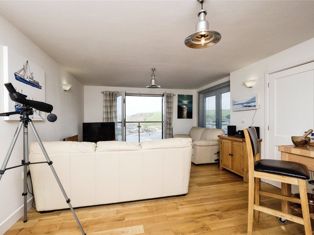 2 bed flat for sale in Marine Drive, Bigbury On Sea, Kingsbridge, Devon TQ7, £400,000