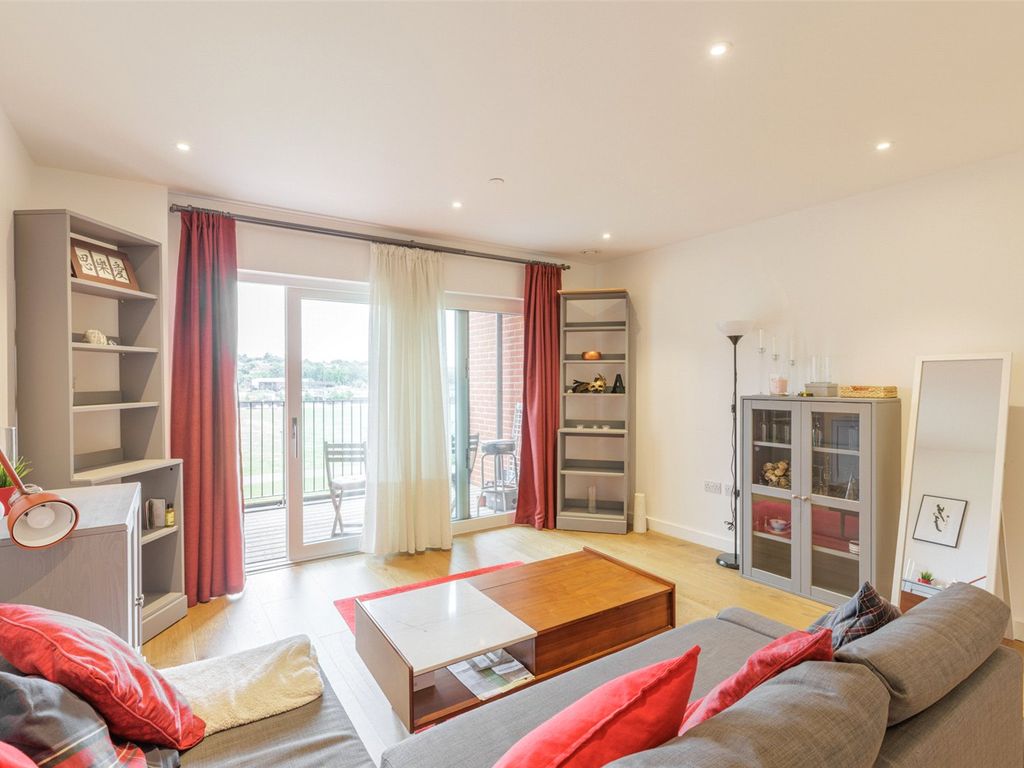 1 bed flat for sale in Thonrey Close, Colindale Gardens, Colindale NW9, £390,000