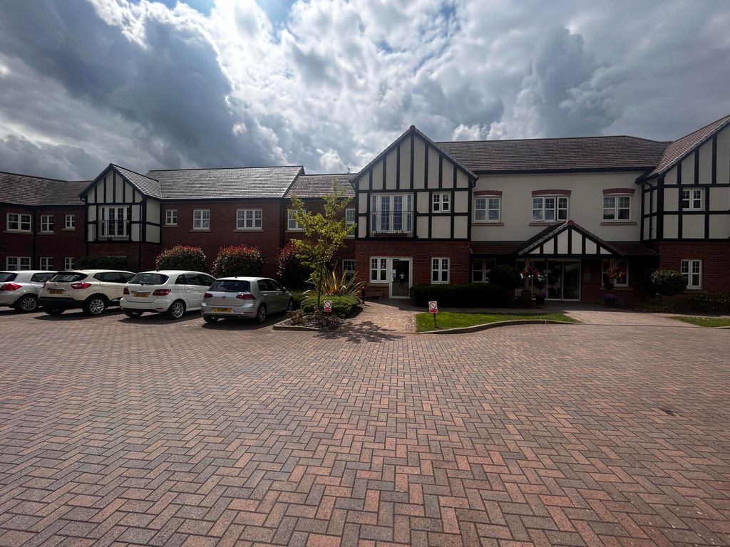 1 bed flat to rent in Four Ashes Road, Solihull B93, £1,000 pcm