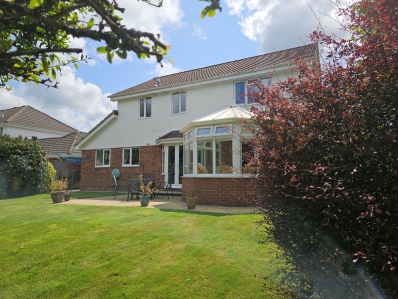 4 bed detached house for sale in Kirland Bower, Bodmin PL30, £685,000