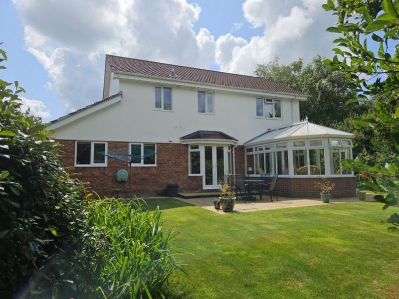 4 bed detached house for sale in Kirland Bower, Bodmin PL30, £685,000