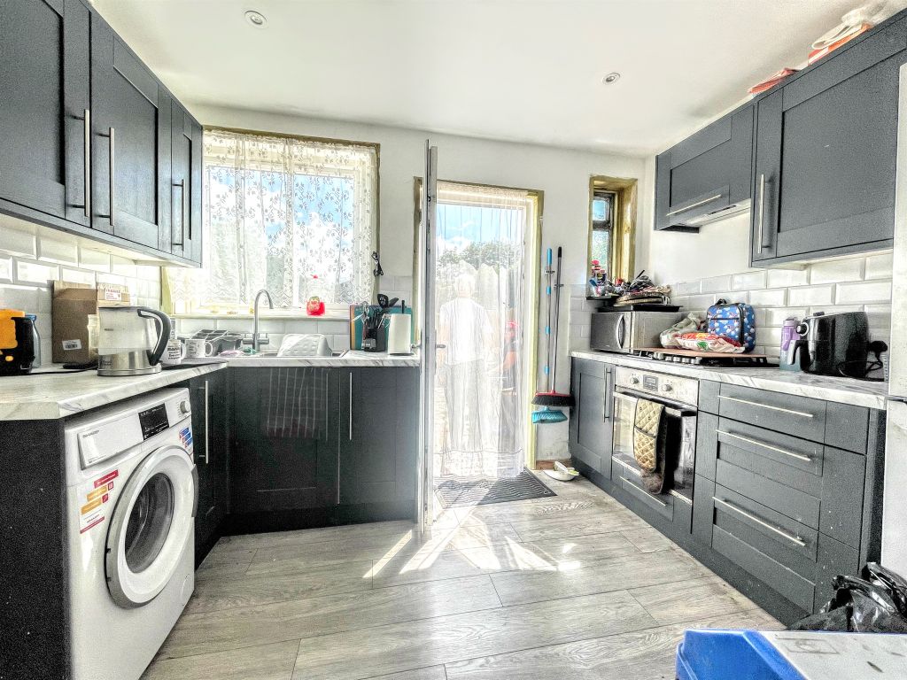 2 bed terraced house for sale in Godwin Road, Hove BN3, £350,000