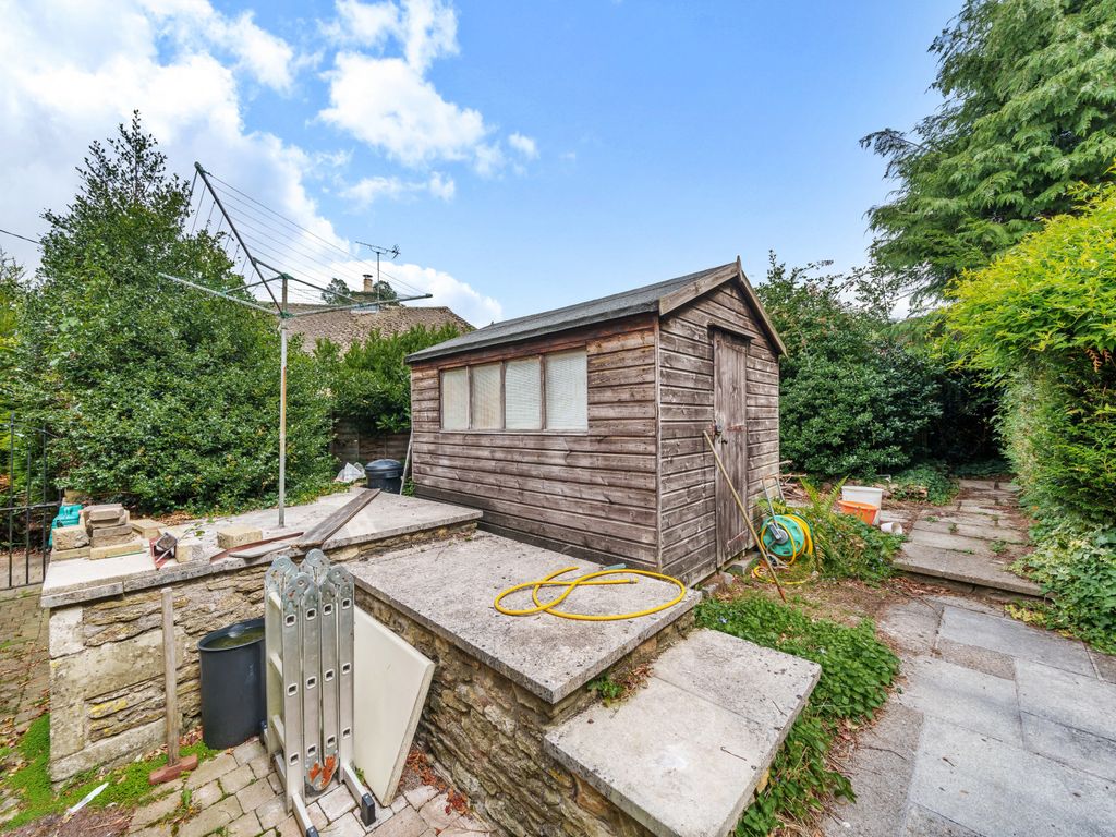 2 bed bungalow for sale in Fair Close, Norton St. Philip, Bath, Somerset BA2, £525,000