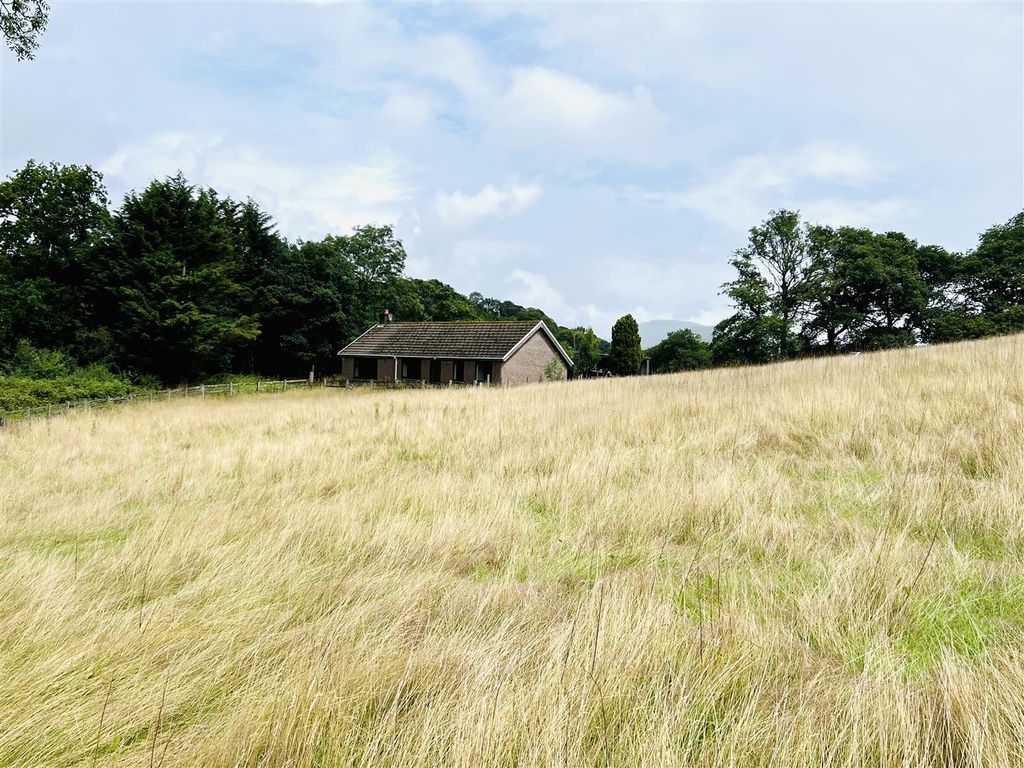 3 bed farm for sale in Cynghordy, Llandovery SA20, £419,500
