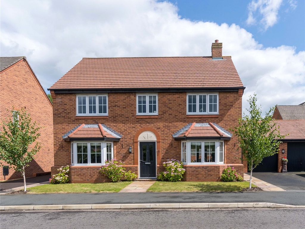 5 bed detached house for sale in Golden Nook Road, Cuddington, Northwich CW8, £595,000