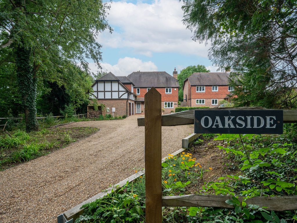 5 bed detached house for sale in Oakside, Valewood Lane, Horsham, West Sussex RH13, £950,000