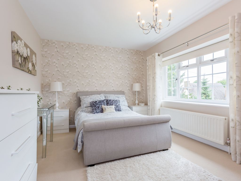 4 bed detached house for sale in Manor Park, Maids Moreton, Buckingham MK18, £750,000
