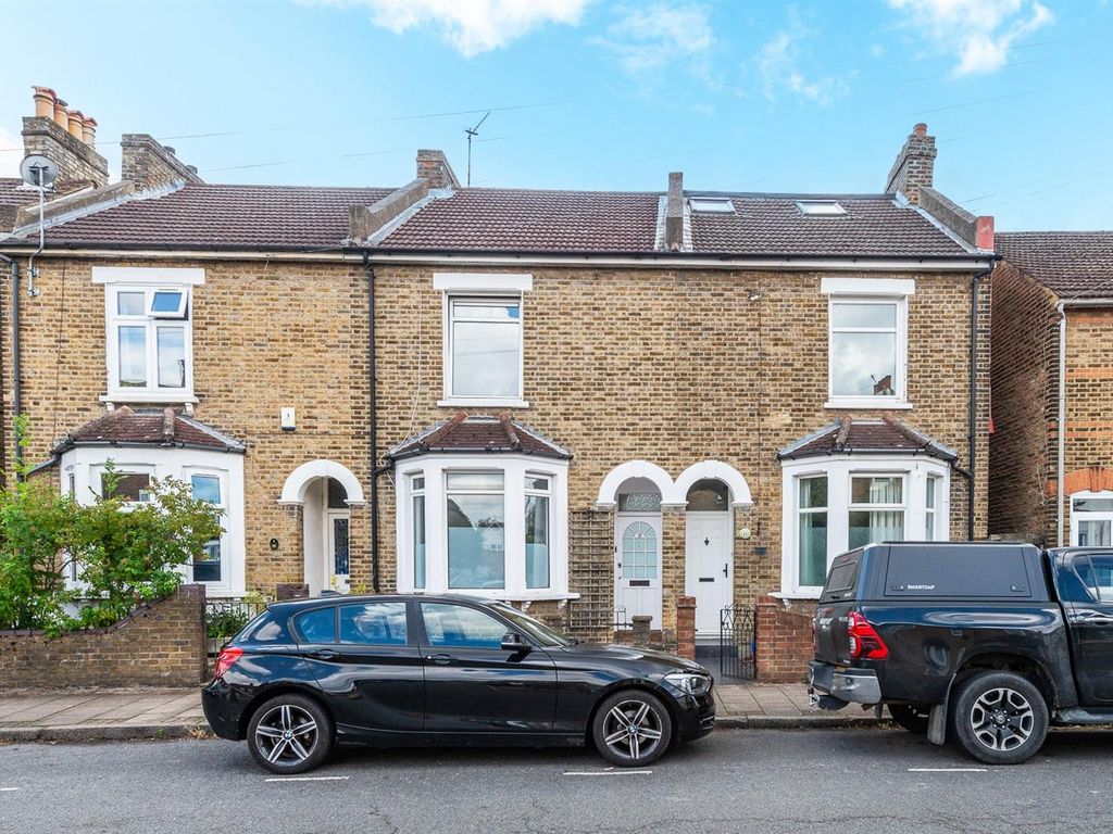 2 bed terraced house for sale in Park End, Bromley BR1, £450,000