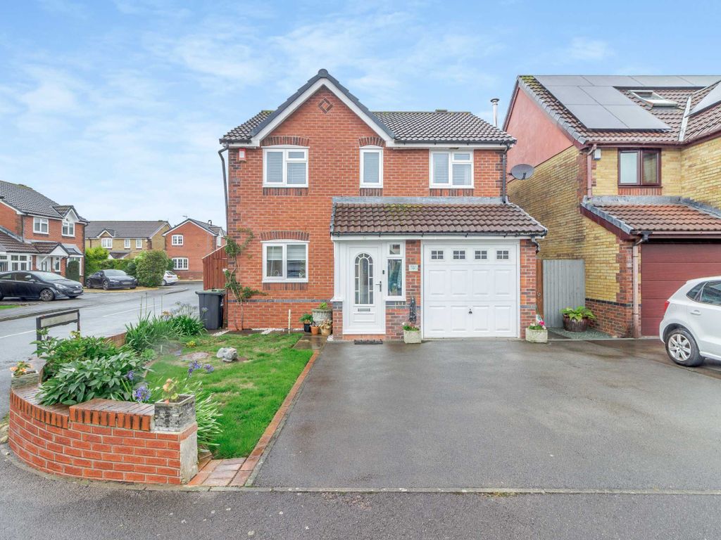 4 bed detached house for sale in Kiln Way, Undy, Monmouthshire NP26, £385,000