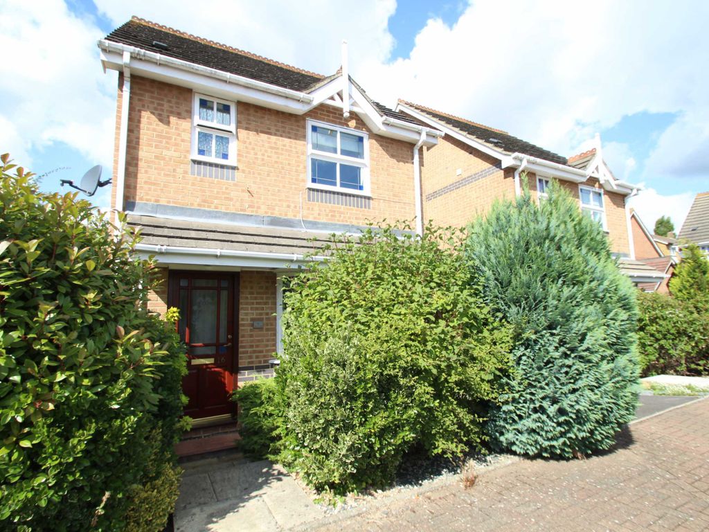 3 bed semi-detached house to rent in Lavender Close, Bromley, Kent BR2, £1,900 pcm