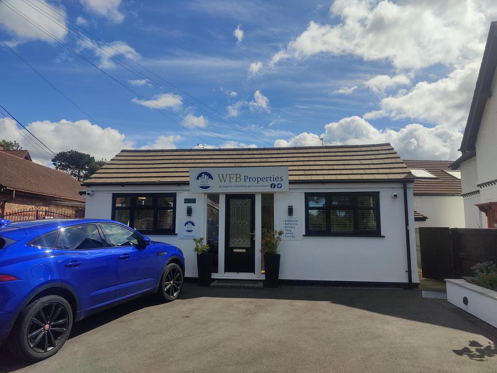 Office to let in Stanley Lane, Wirral CH62, £8,000 pa