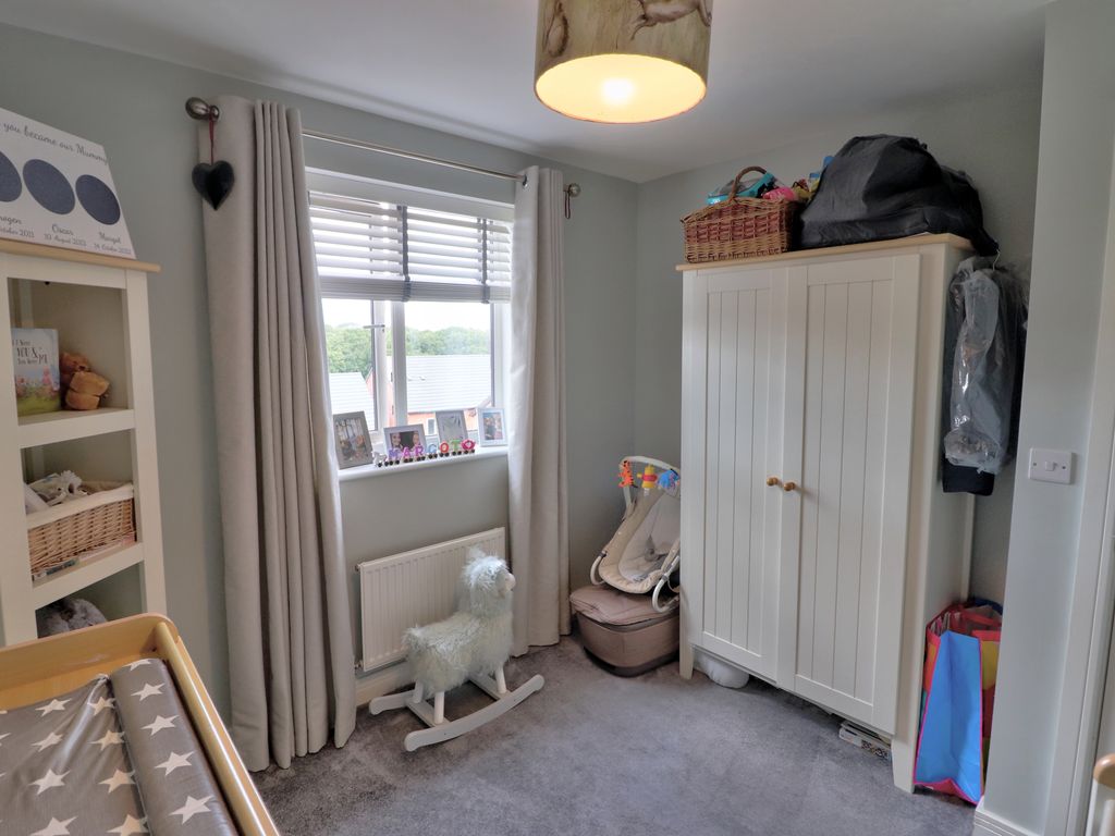 4 bed detached house for sale in Bishop Close, Burton-On-Trent DE13, £360,000