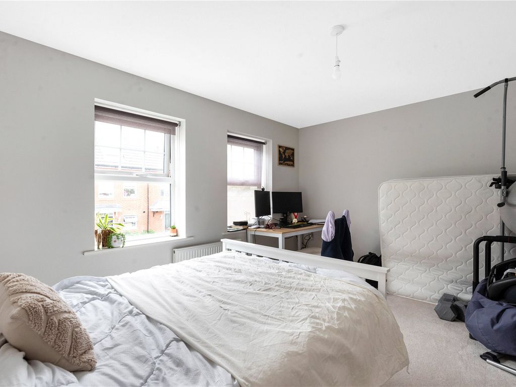 3 bed terraced house for sale in Lorimer Row, Bromley BR2, £550,000