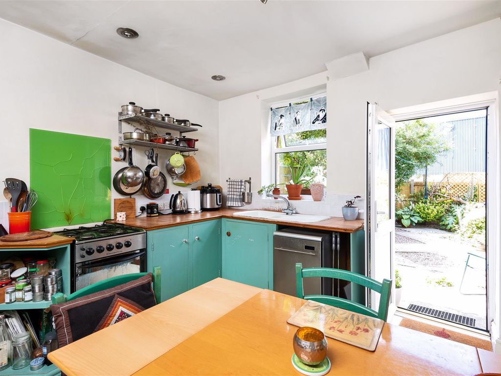 2 bed terraced house for sale in Brook Road, Bath BA2, £365,000