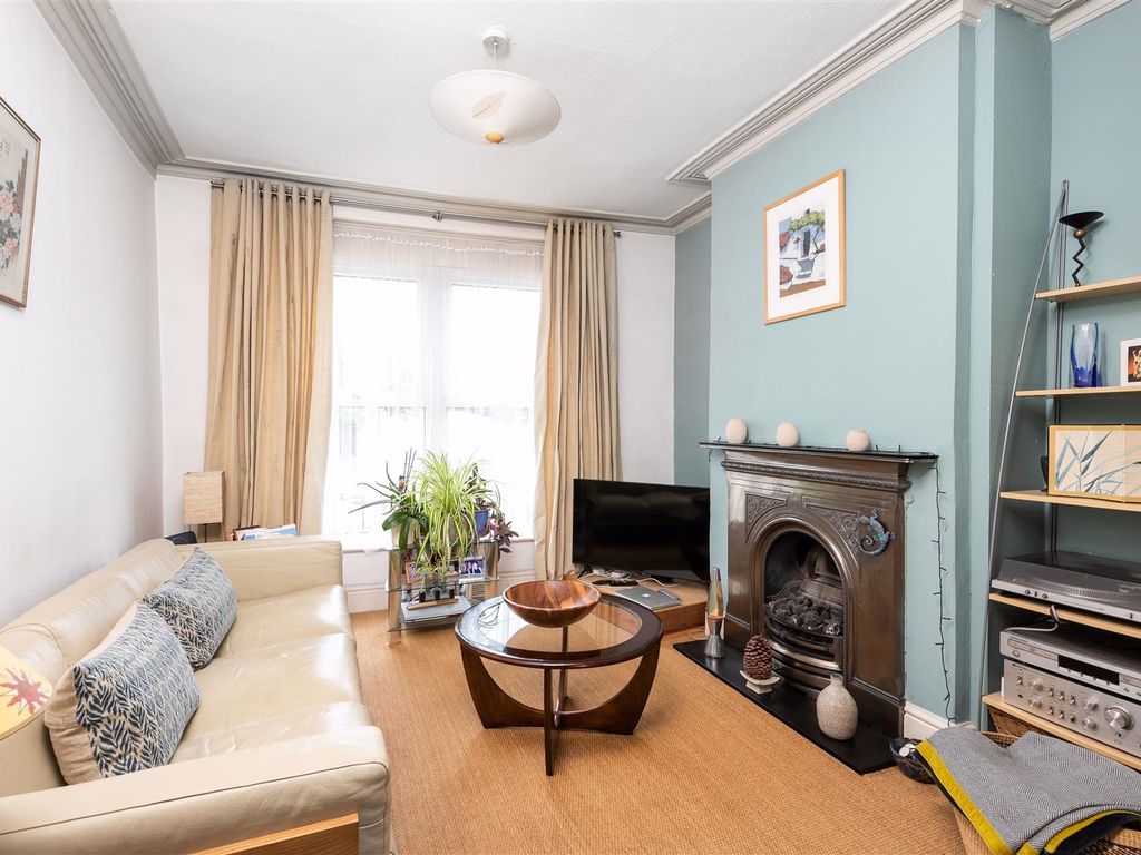2 bed terraced house for sale in Brook Road, Bath BA2, £365,000