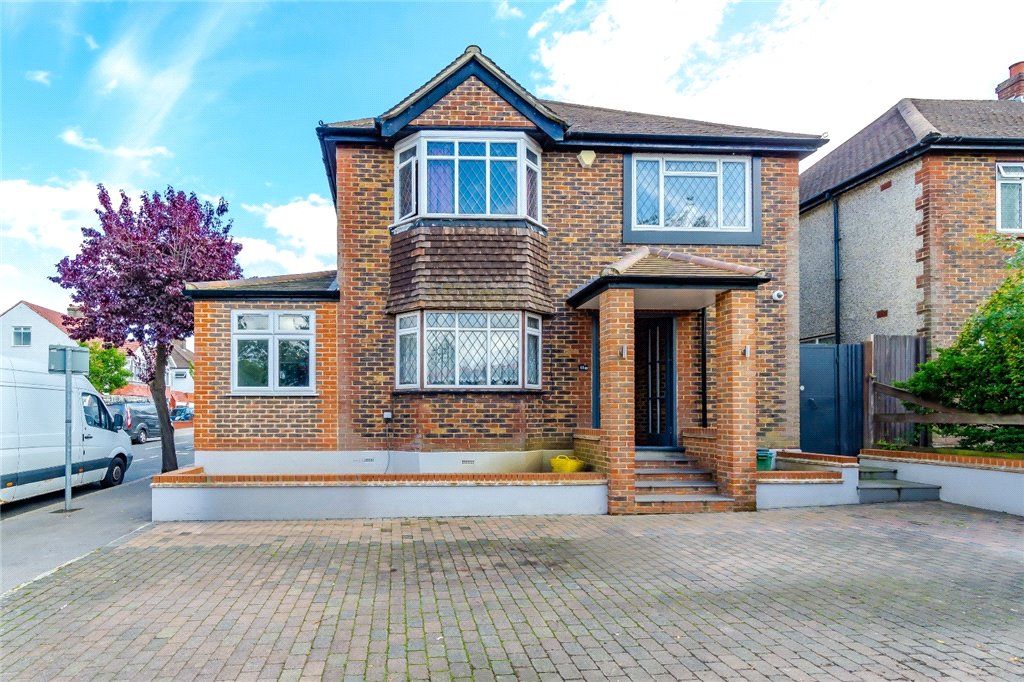 3 bed detached house for sale in Wickham Road, Shirley, Croydon CR0, £620,000
