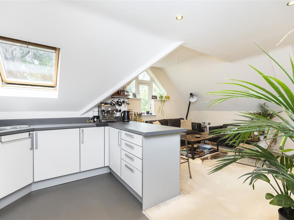 1 bed flat for sale in Wimborne Road, Winton, Bournemouth BH2, £186,000