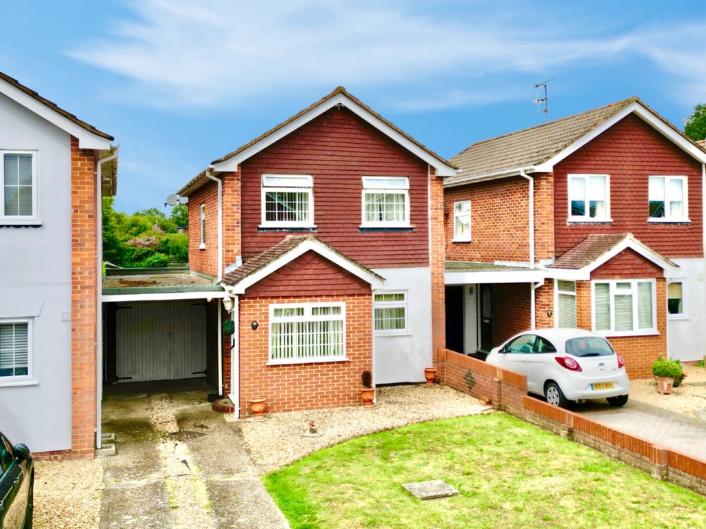 3 bed detached house for sale in Kendall Avenue, Shinfield, Reading, Berkshire RG2, £450,000