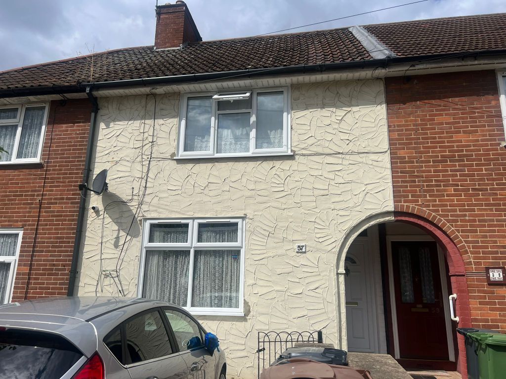 2 bed terraced house for sale in Markyate Road, Dagenham RM8, £360,000