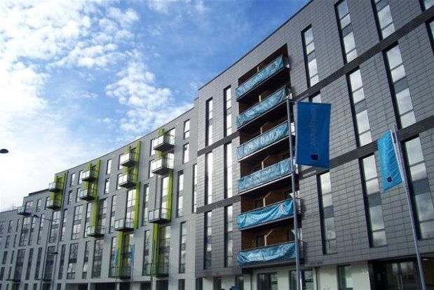 1 bed flat to rent in Hemisphere, Birmingham B5, £950 pcm