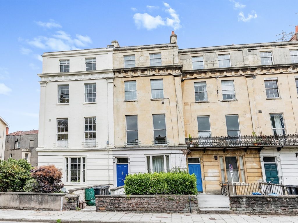 1 bed flat for sale in Pembroke Road, Clifton, Bristol BS8, £280,000