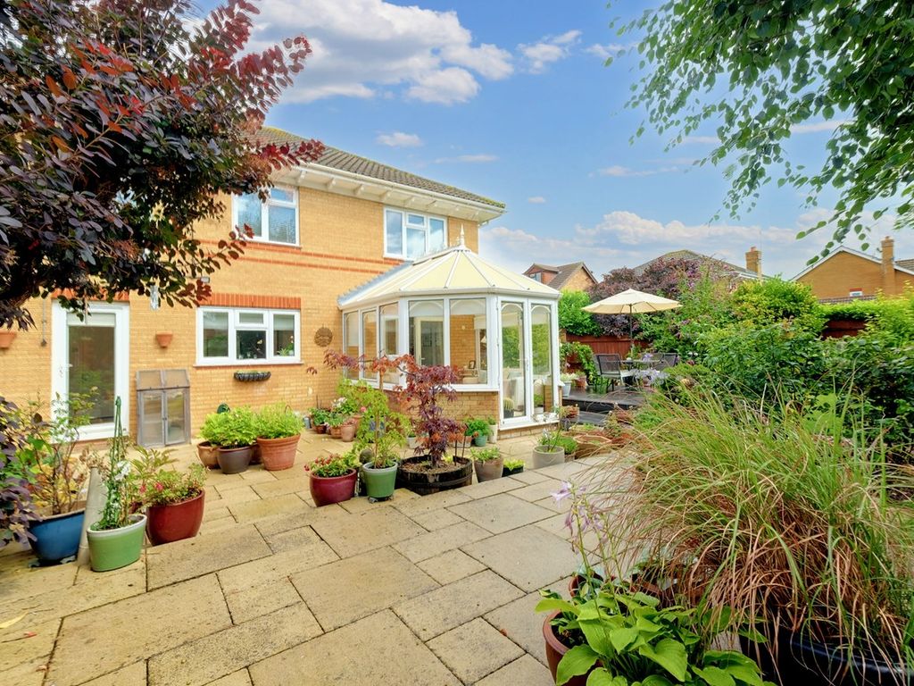 4 bed detached house for sale in Anvil Way, Springfield, Chelmsford CM1, £625,000