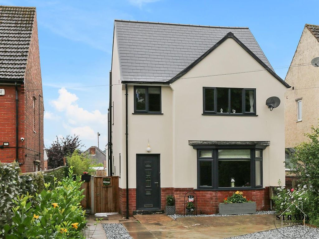 3 bed detached house for sale in The Green, Hasland, Chesterfield S41, £385,000