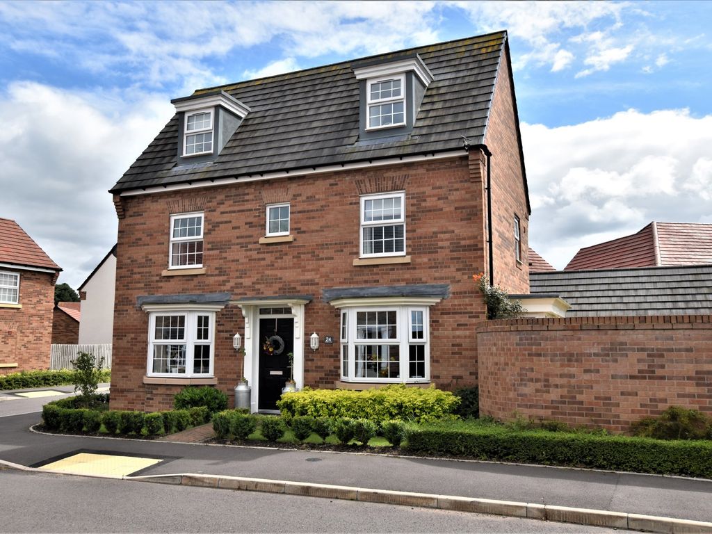 4 bed detached house for sale in Blandford Way, Market Drayton TF9, £370,000