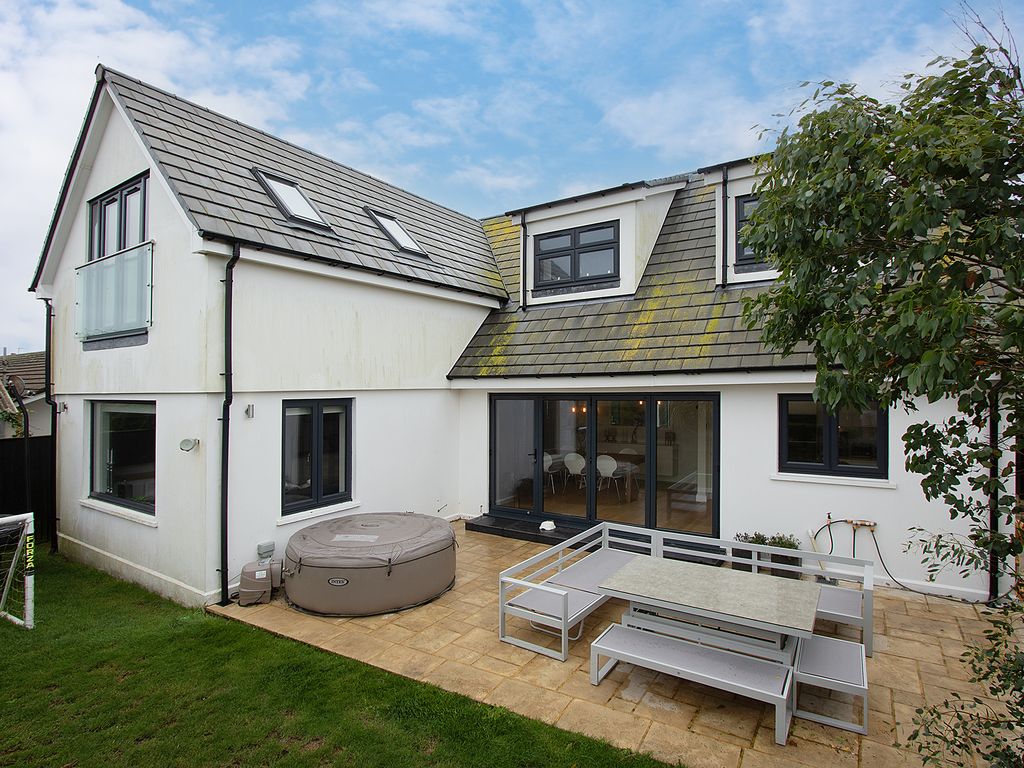 4 bed property for sale in Baugy Estate, Route De Jerbourg, St Martin's, Guernsey GY4, £1,195,000