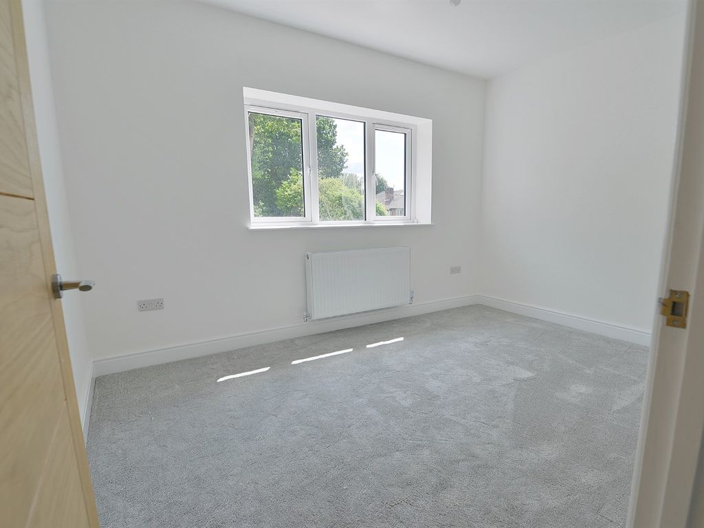 New home, 4 bed detached house for sale in Aldersgate Road, Stockport SK2, £595,000