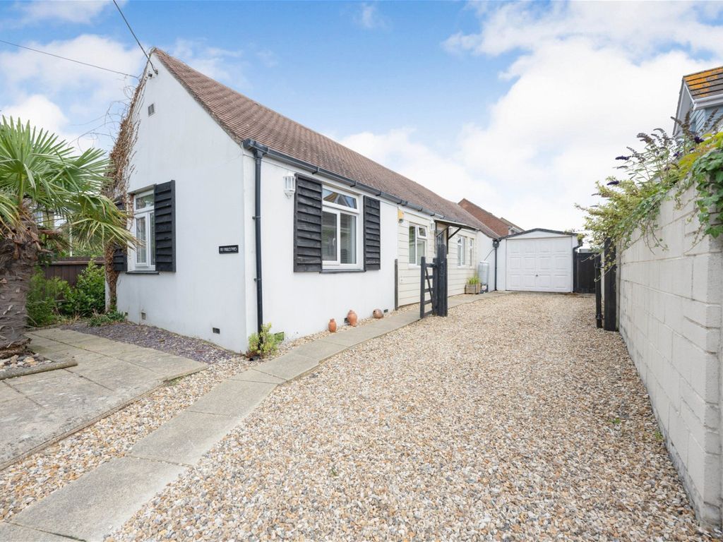 2 bed bungalow for sale in Carrington Lane, Milford- On- Sea, Lymington SO41, £450,000